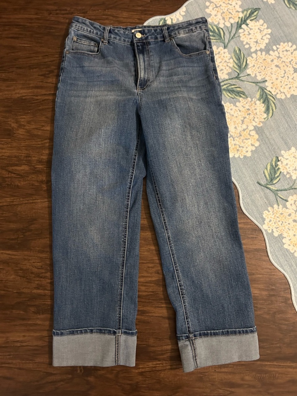 OAT Cuffed Jeans